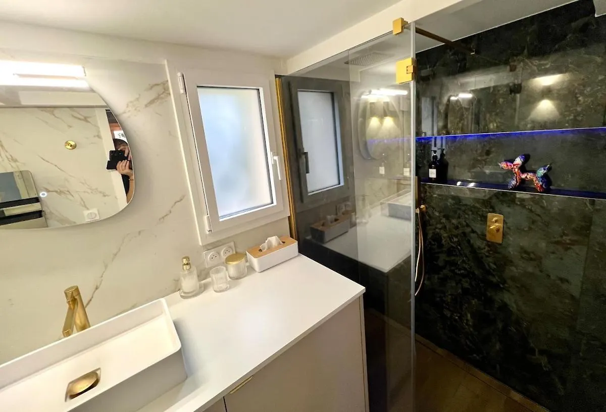 Yugen Palladio - Fully Renovated Studio On A Prime Location, Direct Beach Access, Heated Pool, Private Terrace & Patio, Private Parking Lot Saint-Raphael  0*, Saint-Raphael (Var)